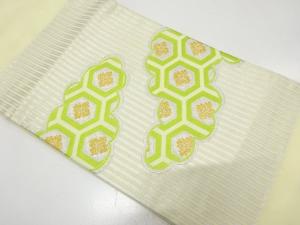 雲取りに花亀甲模様織り出し　名古屋帯